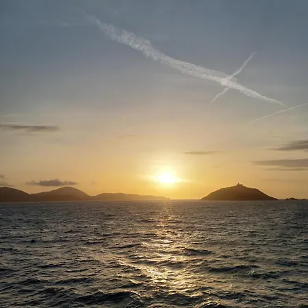 Διαμέρισμα Cala Azzurra Cavo